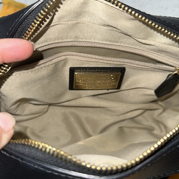 Mario Valentino purse in great condition. - Picture 6 of 8